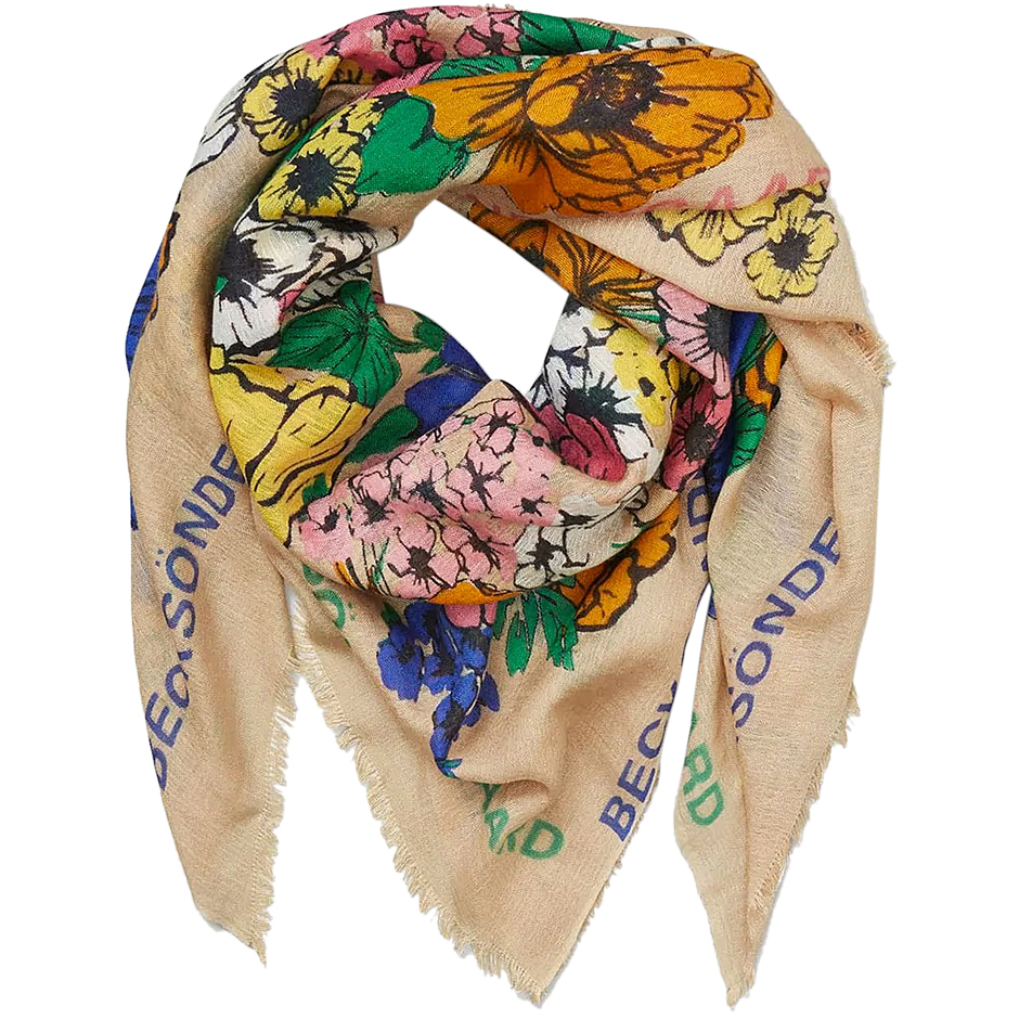 Marina Siw Scarf