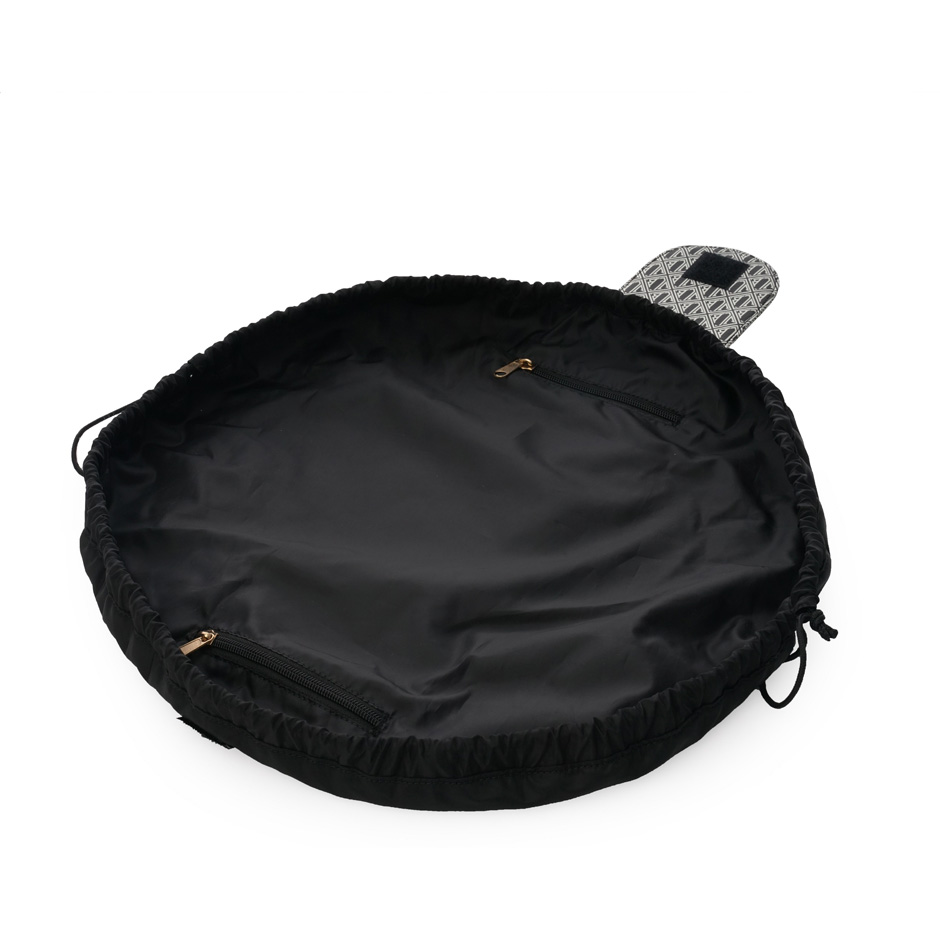 JLB Round Drawstring Bag M Black-White