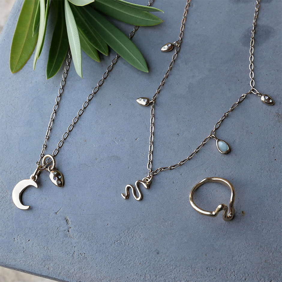 Mysterious Garden Necklace Gold