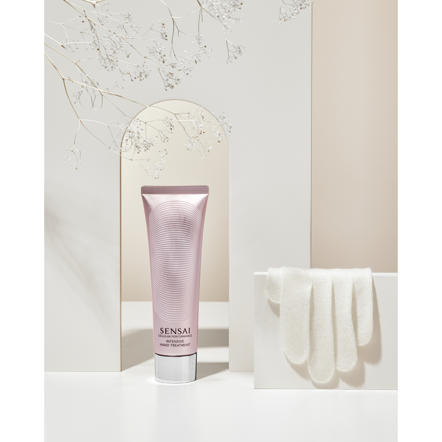 Cellular Performance Intensive Hand Treatment